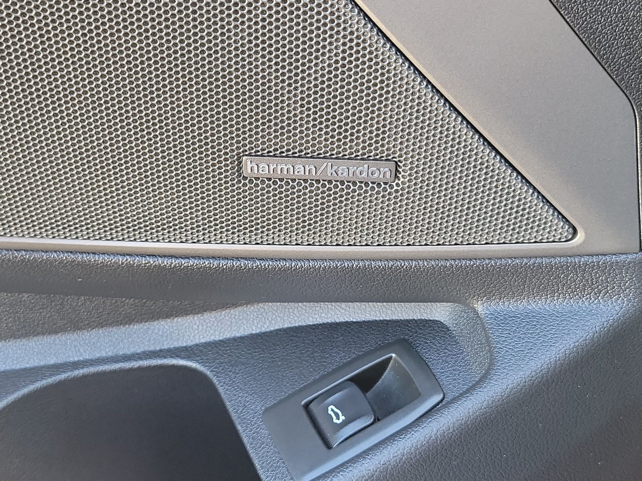 2025 BMW 3 series M340i