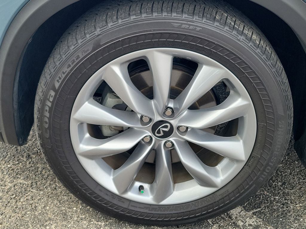 2022 INFINITI QX50 LUXE