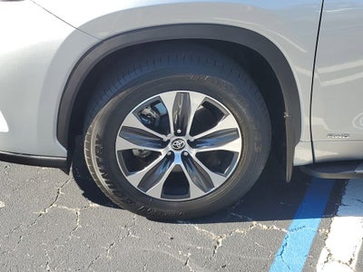 2022 Toyota Highlander Hybrid Hybrid XLE