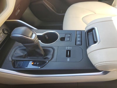 2022 Toyota Highlander Hybrid Hybrid XLE