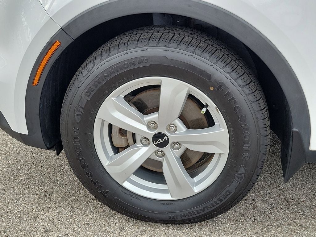 2023 Kia Sorento LX