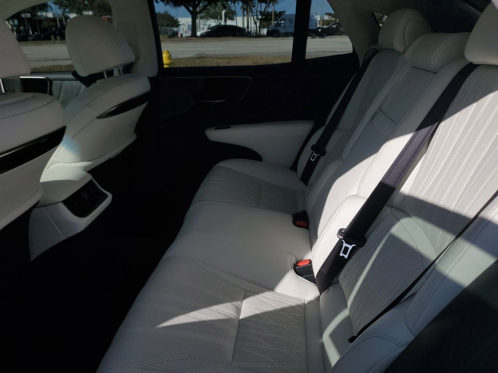 2023 Lexus LS 500 Core