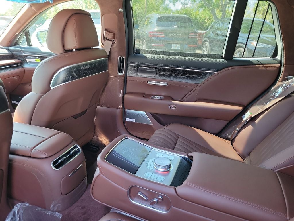 2026 Genesis G90 e-SC