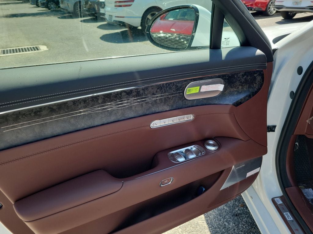 2026 Genesis G90 e-SC
