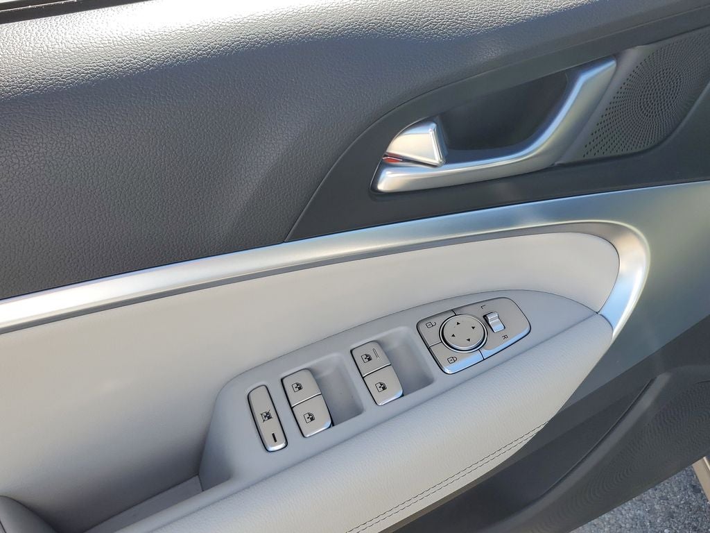 2025 Genesis G70 2.5T Certified