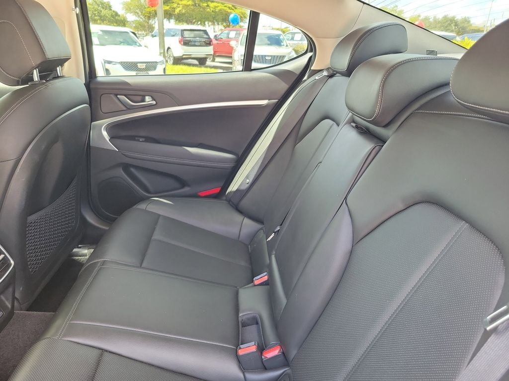 2025 Genesis G70 2.5T