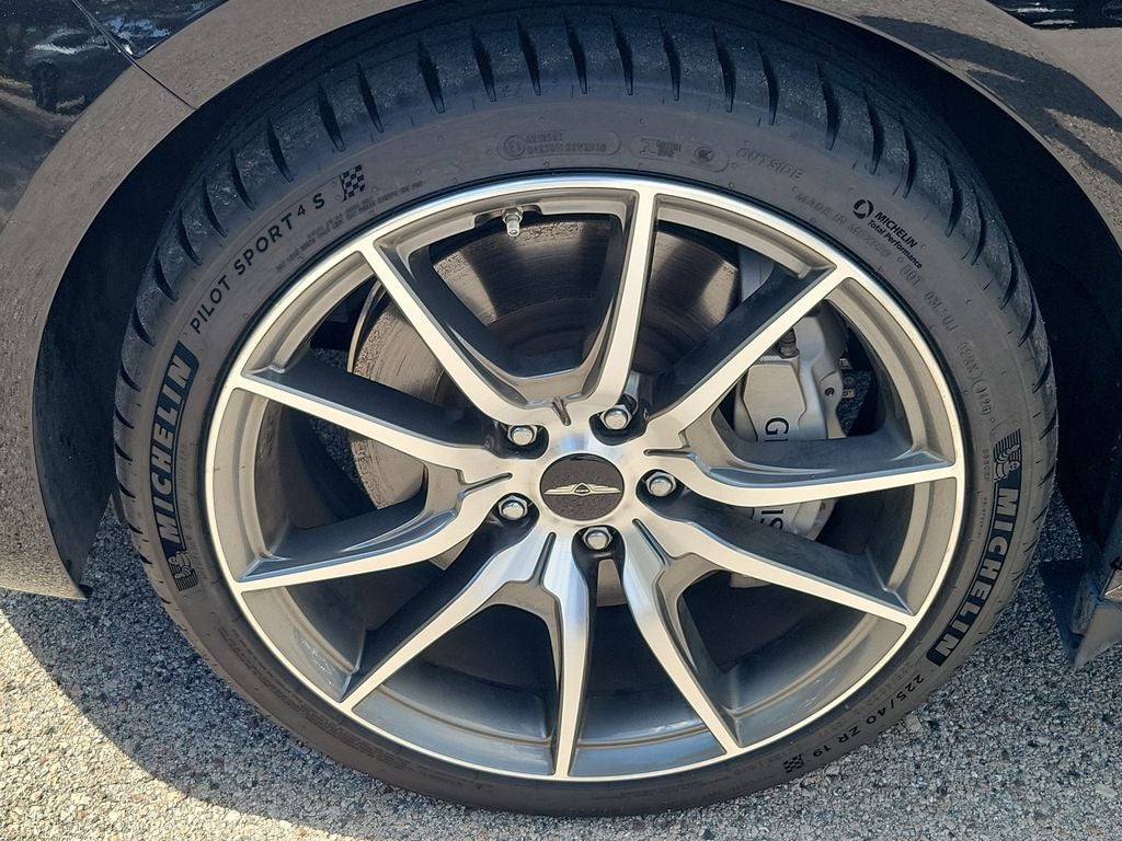 2025 Genesis G70 2.5T