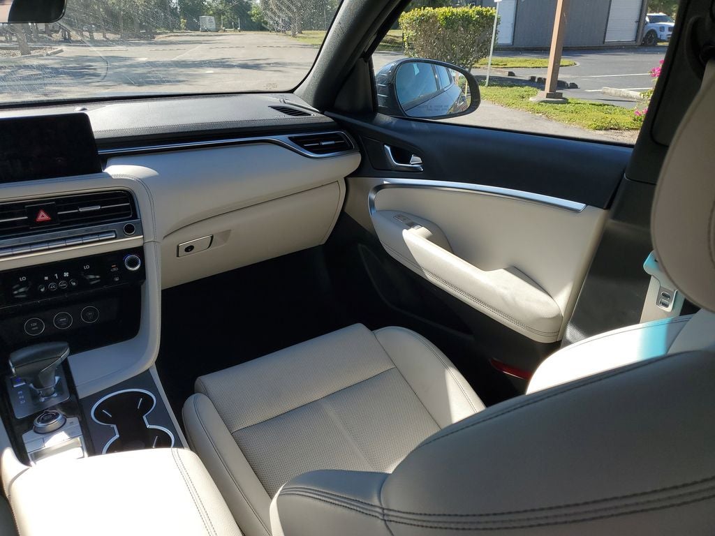 2025 Genesis G70 2.5T