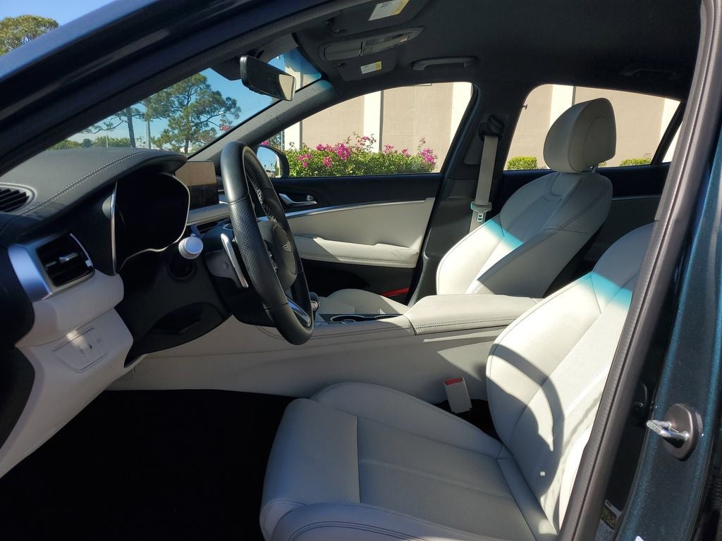 2025 Genesis G70 2.5T