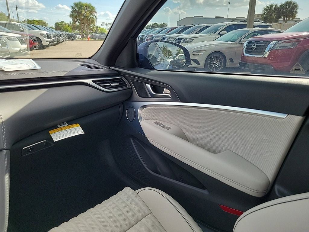 2025 Genesis G70 2.5T