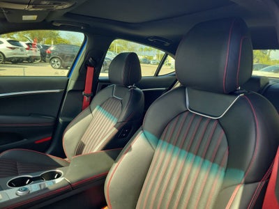 2023 Genesis G70 2.0T SPORT PRESTIGE