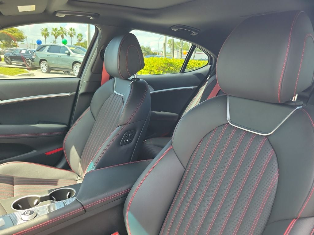 2023 Genesis G70 2.0T Sport Prestige