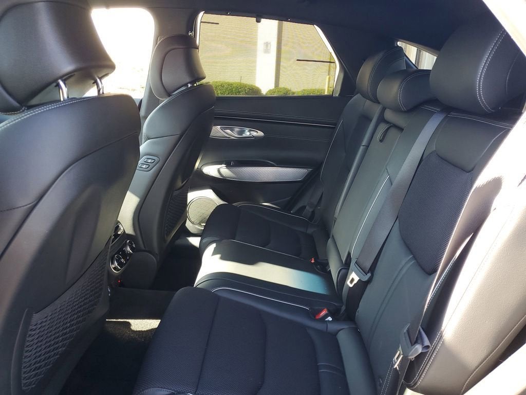 2025 Genesis GV70 2.5T SPORT PRESTIGE