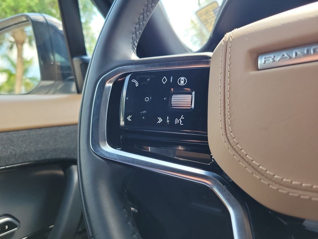 2025 Land Rover Range Rover Sport SE