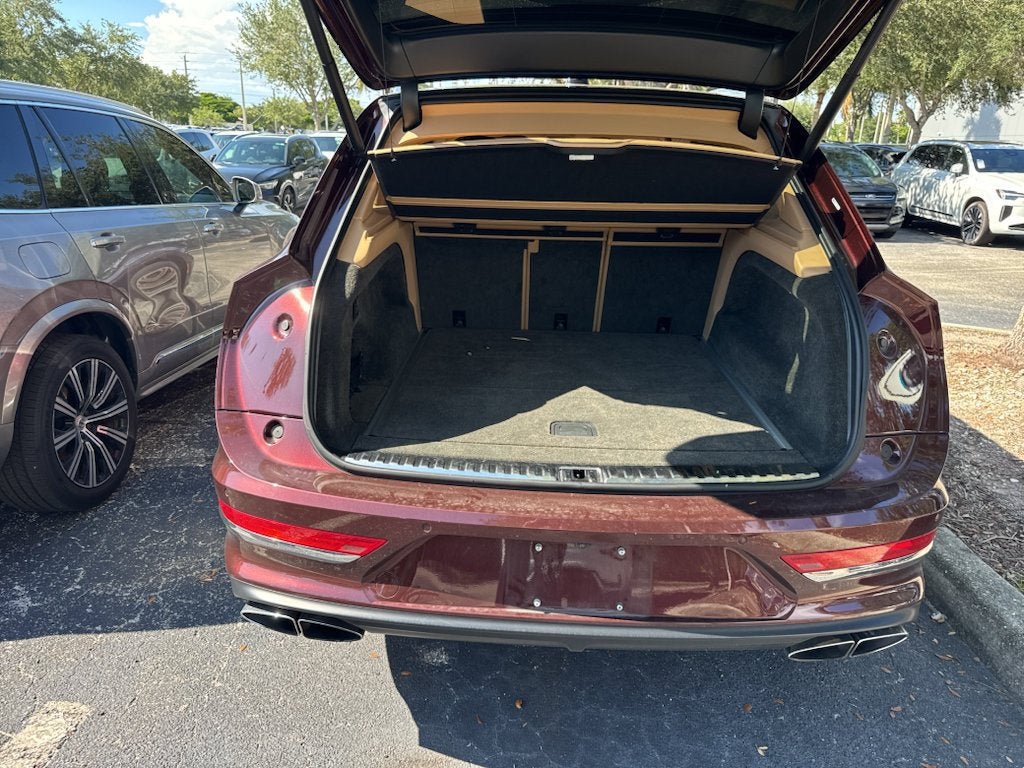 2022 Bentley Bentayga V8