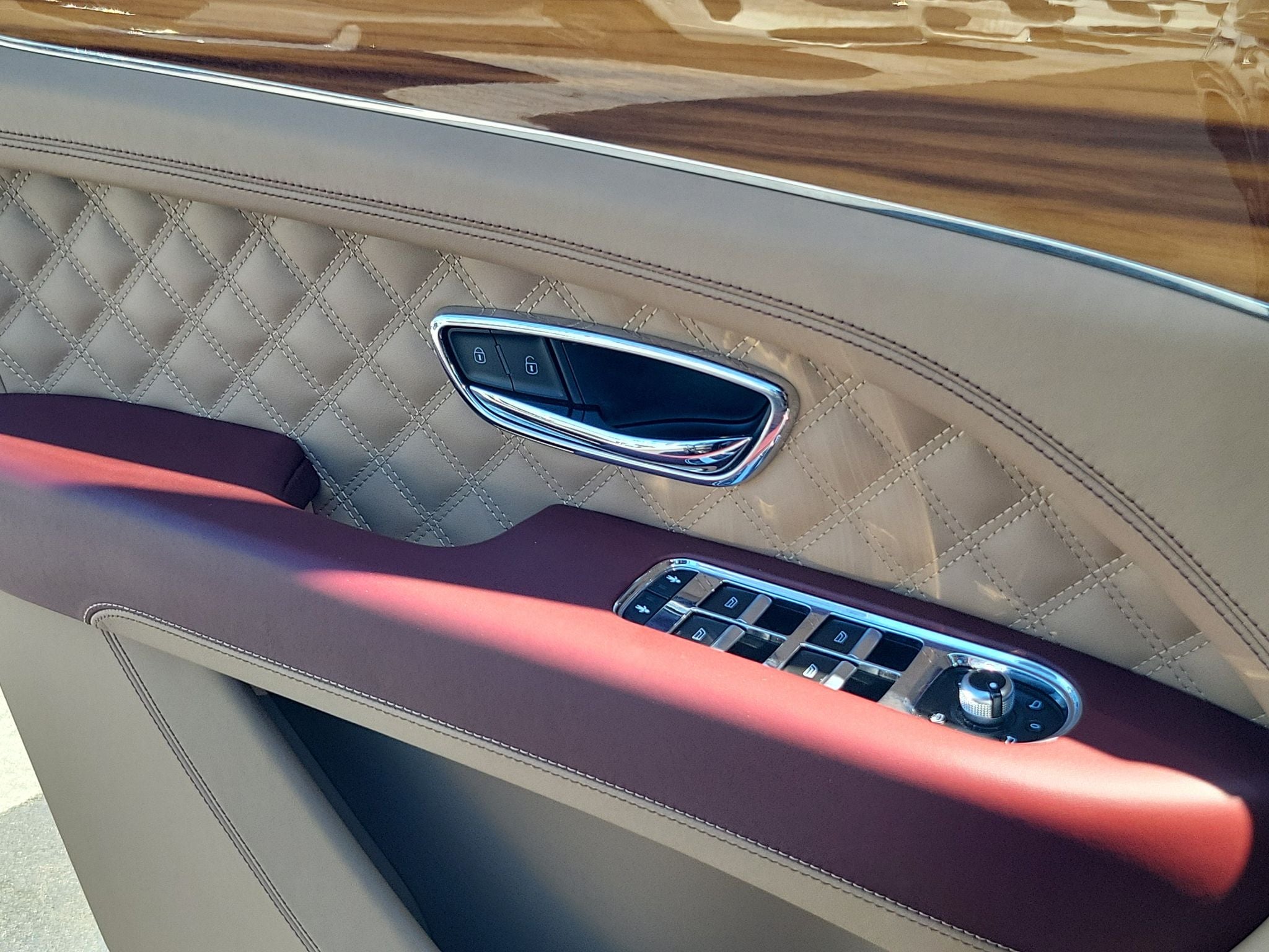 2022 Bentley Bentayga V8