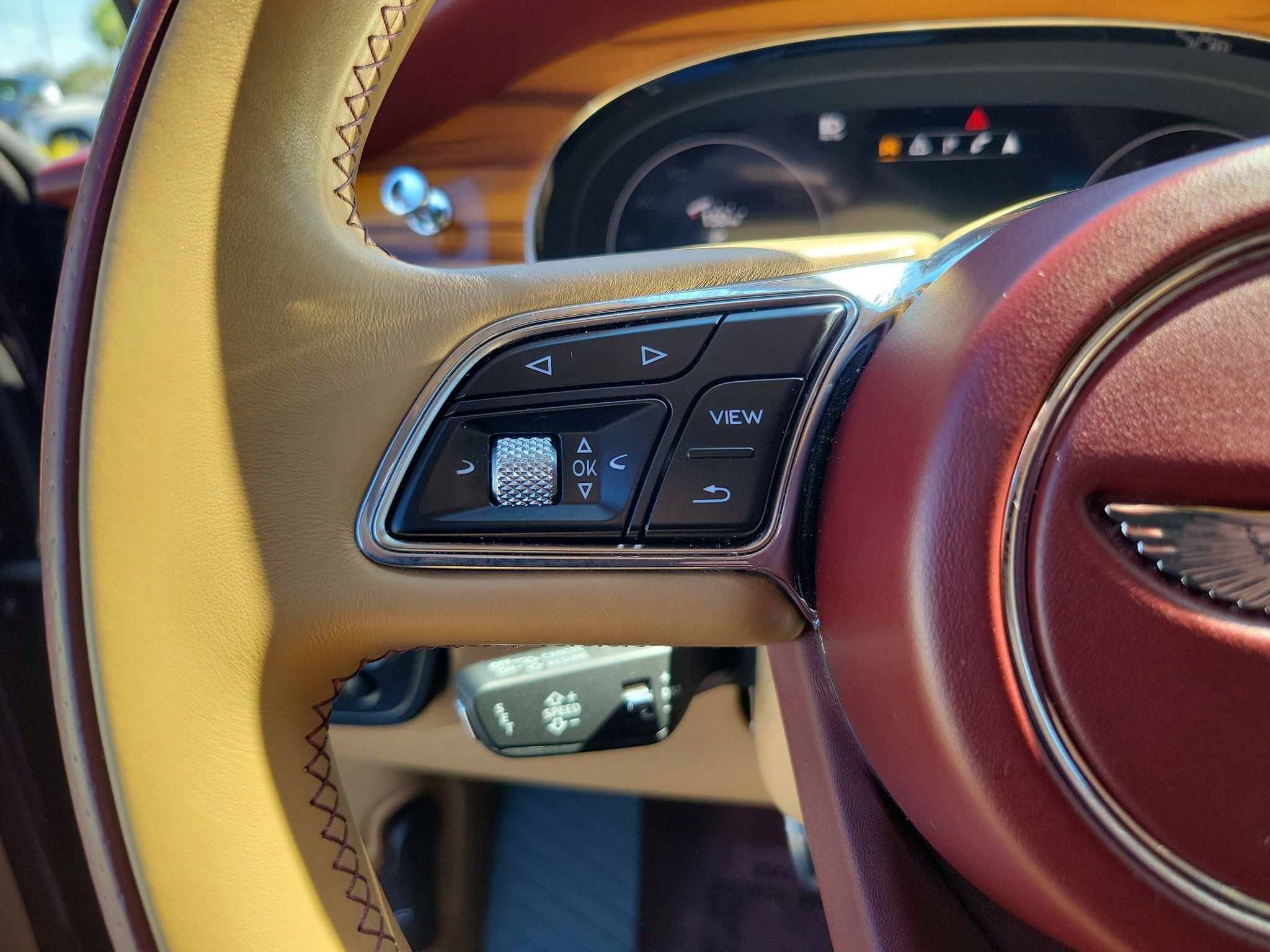 2022 Bentley Bentayga V8