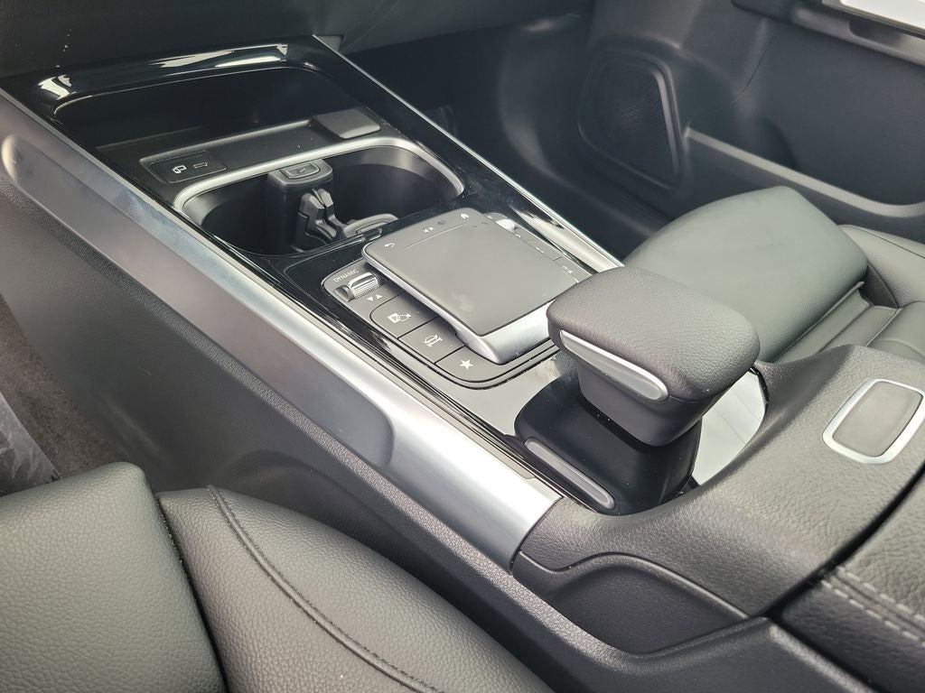 2023 Mercedes-Benz GLB 250 4MATIC®