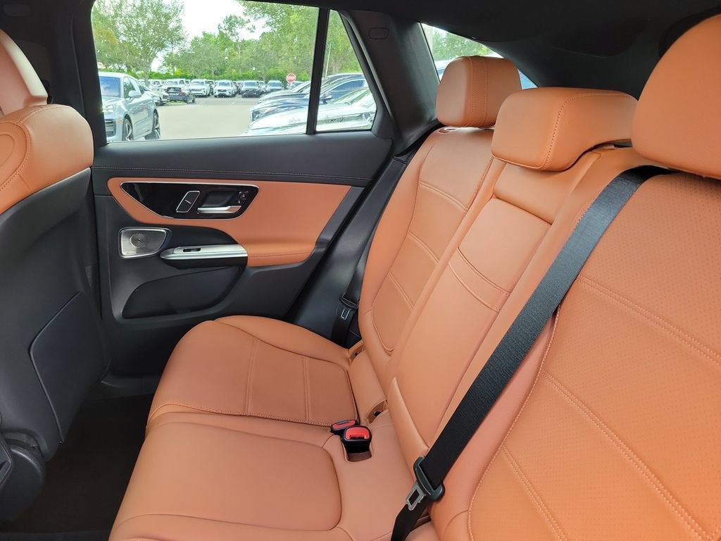 2023 Mercedes-Benz GLC 300