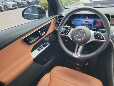 2023 Mercedes-Benz GLC 300