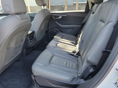 2025 Audi Q7 Premium Plus
