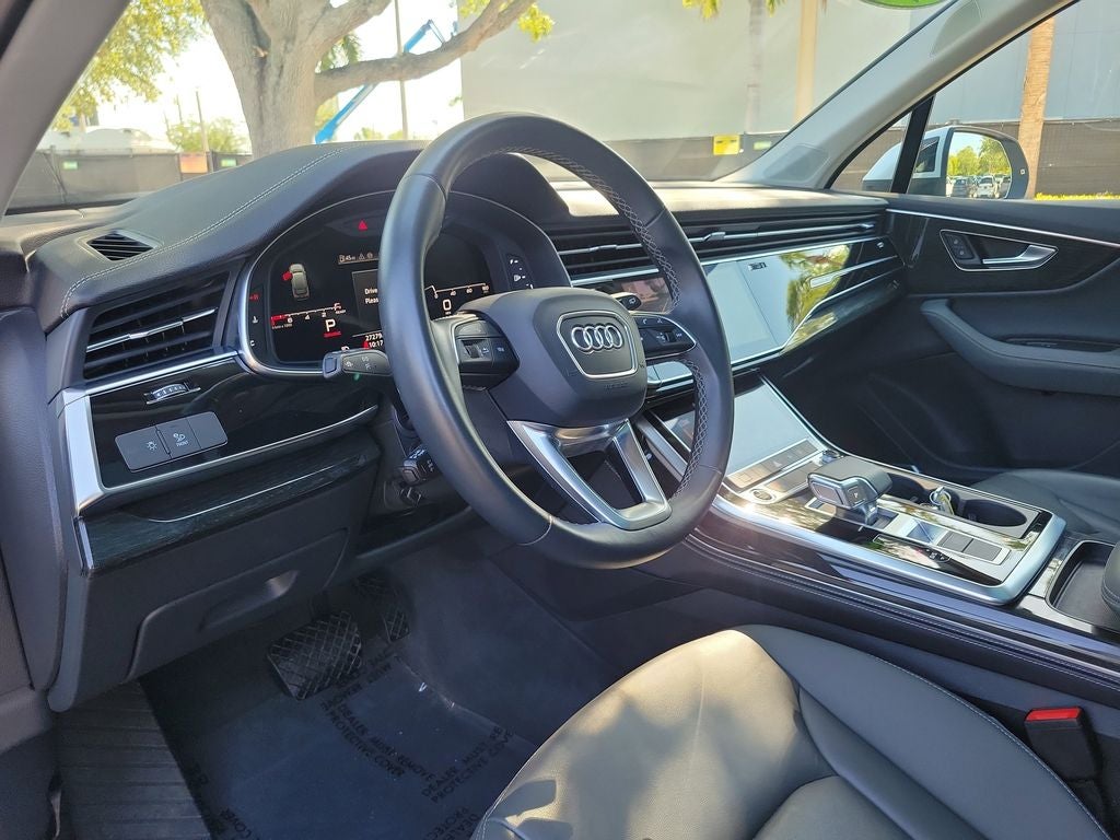2025 Audi Q7 Premium Plus