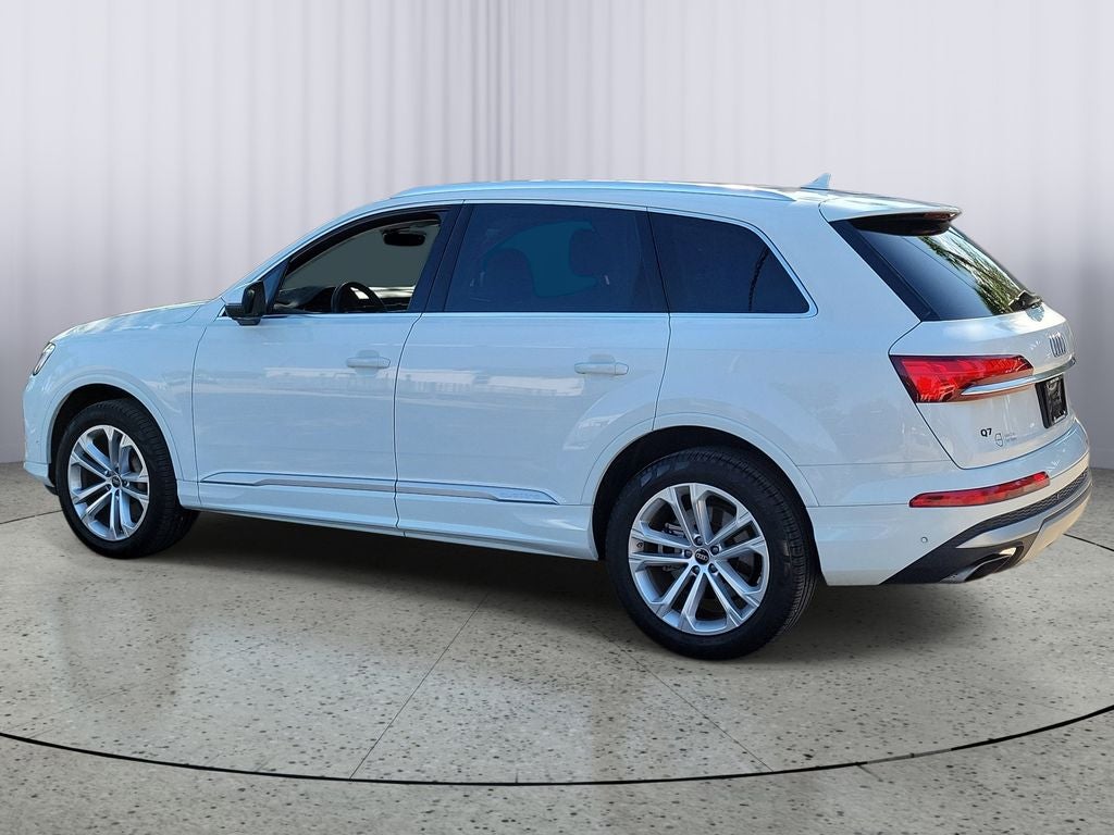 2025 Audi Q7 Premium Plus