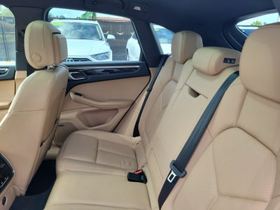 2019 Porsche Macan S