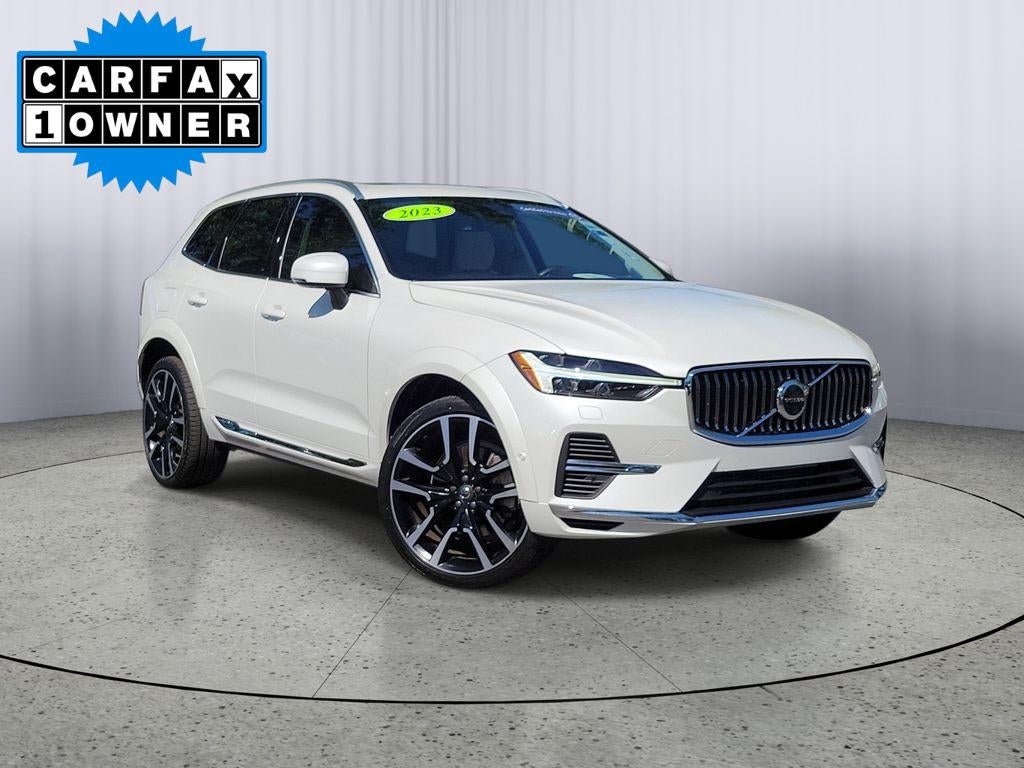 2023 Volvo XC60 Ultimate Bright Theme