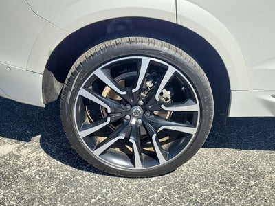 2023 Volvo XC60 Ultimate Bright Theme