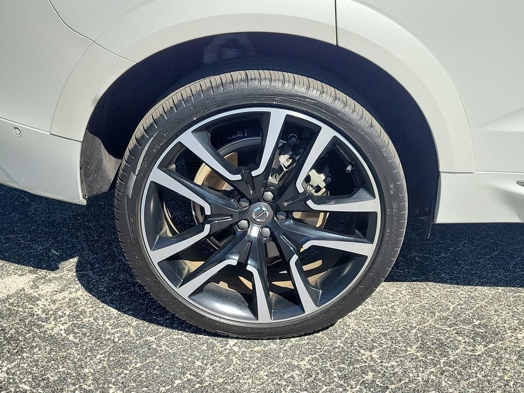 2023 Volvo XC60 Ultimate Bright Theme