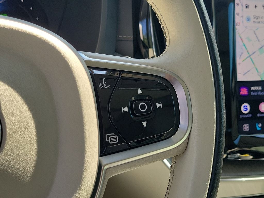 2023 Volvo XC60 Ultimate Bright Theme