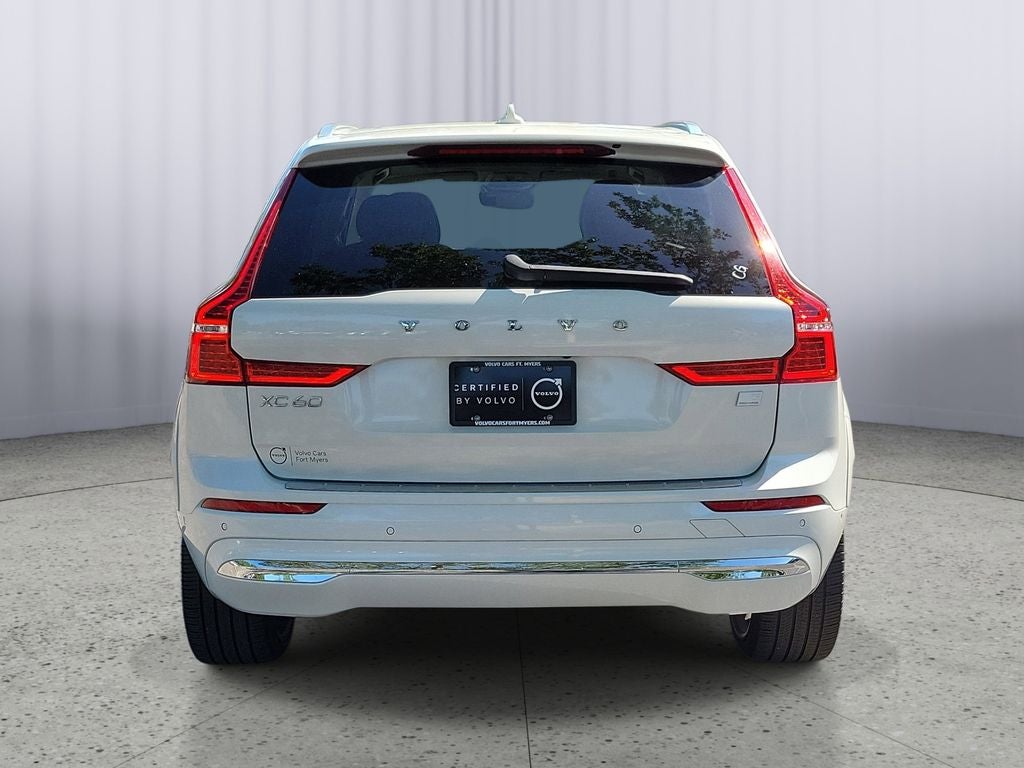 2023 Volvo XC60 Ultimate Bright Theme