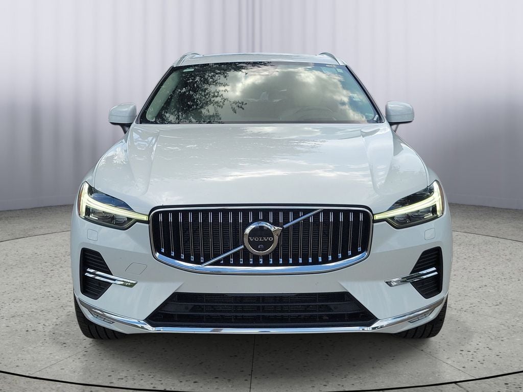 2023 Volvo XC60 Ultimate Bright Theme