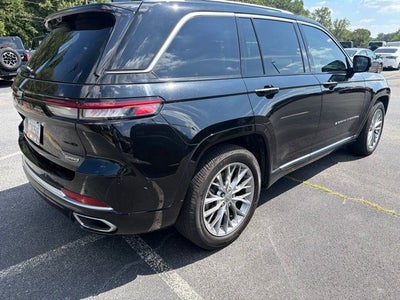 2022 Jeep Grand Cherokee Summit