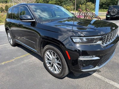 2022 Jeep Grand Cherokee Summit