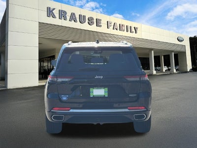 2022 Jeep Grand Cherokee Summit
