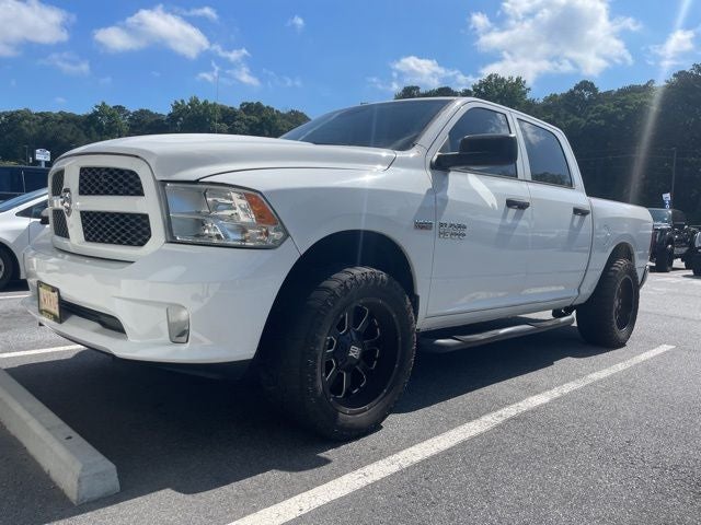 2014 RAM 1500 Express 4x4 Crew Cab's photo