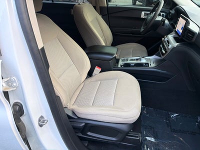 2021 Ford Explorer Base
