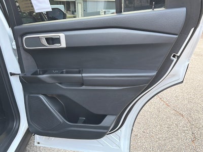 2021 Ford Explorer Base