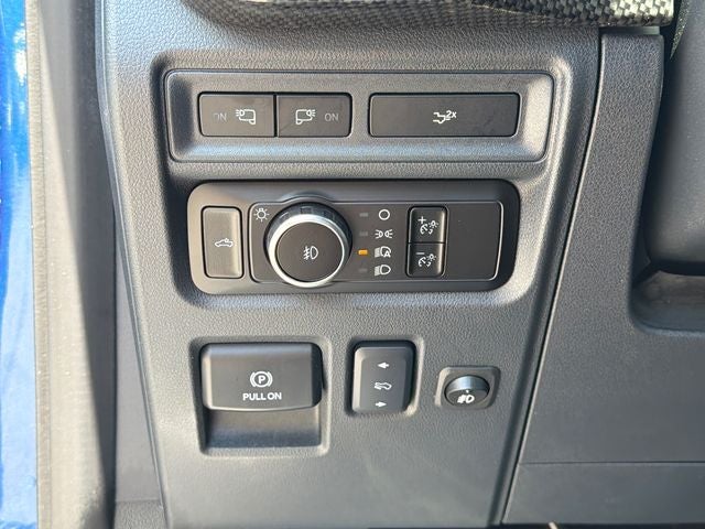 2023 Ford F-150 Lariat BLACK OPS