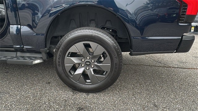 2023 Ford F-150 Lightning Lariat