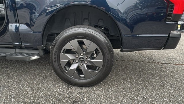 2023 Ford F-150 Lightning Lariat