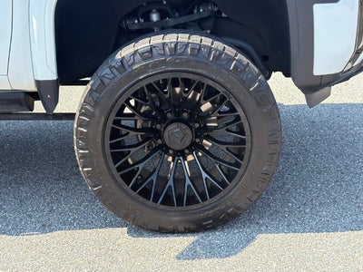 2025 GMC Sierra 2500HD AT4