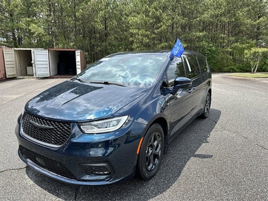 2022 Chrysler Pacifica Hybrid Limited in Charlotte, GA - Krause Auto Group
