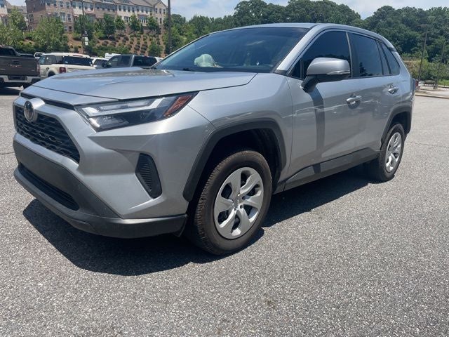 2024 Toyota RAV4 LE AWD's photo
