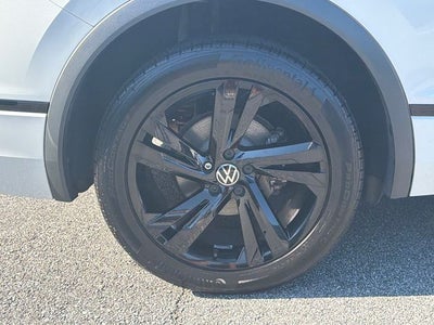 2023 Volkswagen Tiguan 2.0T SE R-Line Black