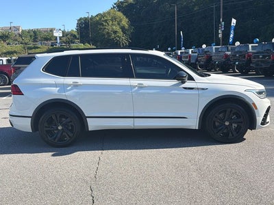 2023 Volkswagen Tiguan 2.0T SE R-Line Black