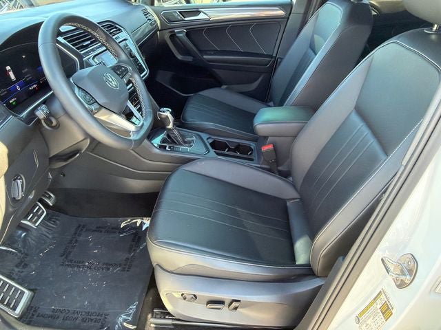 2023 Volkswagen Tiguan 2.0T SE R-Line Black
