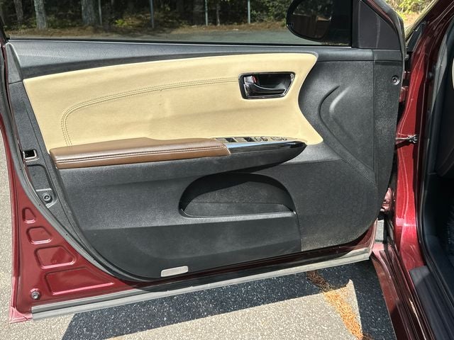 2017 Toyota Avalon Hybrid XLE Plus